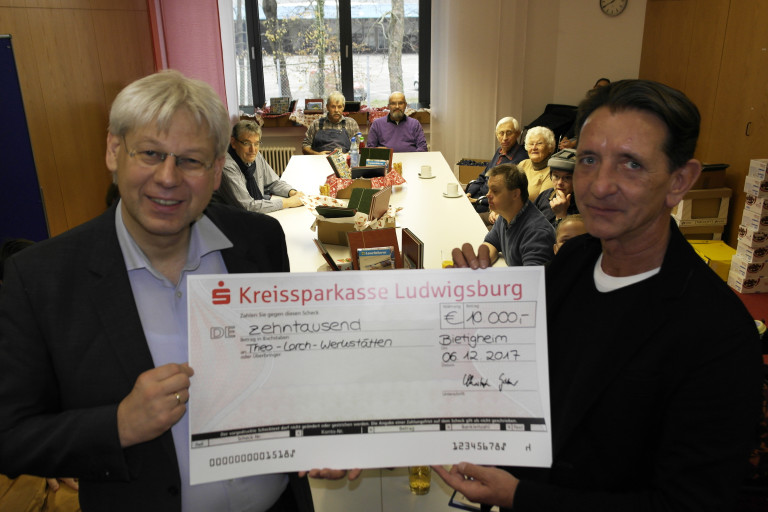 Das Auktionshaus Christoph Gärtner spendet 10 000 Euro an die